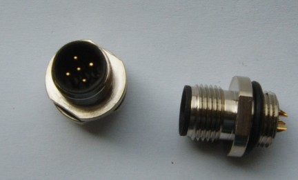 6-2  M12X1－针型不带线插座，安装螺纹M12X1（多种螺纹可选）,板后旋紧式，3针-12针型可选，自焊电缆，IP67,A编码、B编码、D编码，屏蔽电缆或屏蔽电缆)，圆法兰与扁法兰可选