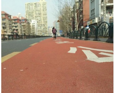 彩色防滑陶瓷颗粒路面的广泛应用
